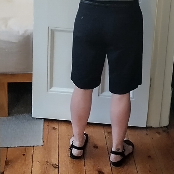 Esprit shorts with belt - Picture 2 of 4